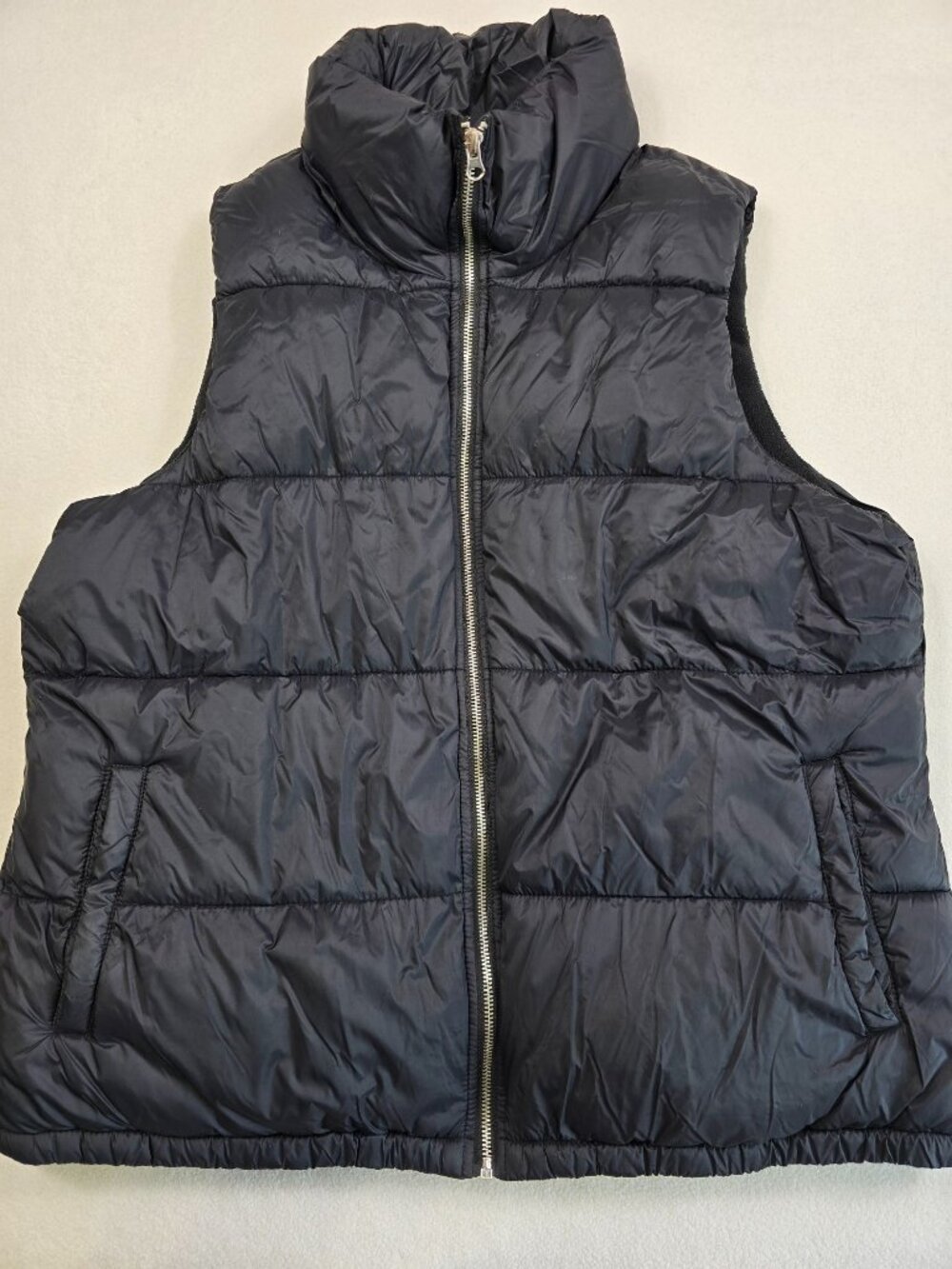 Old Navy Mens XL Black Puffer Vest